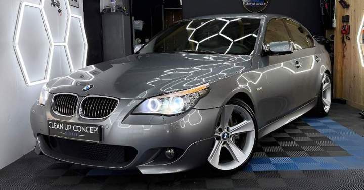 Remise en état complète avant vente ou exposition.